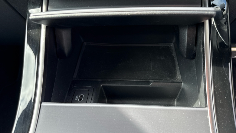 Land Rover Range Rover Velar 2.0 D200 MHEV Dynamic HSE 5dr Auto Diesel Estate